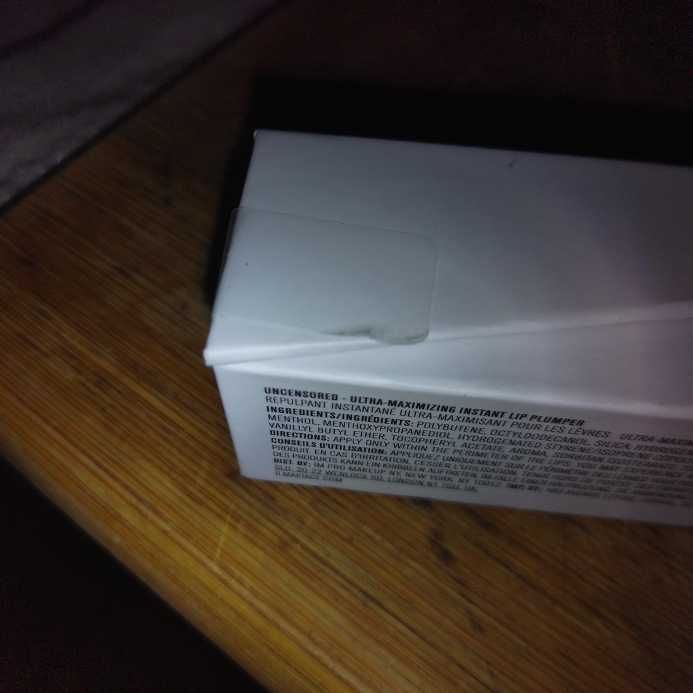 IL MAKIAGE Uncensored Lip Plumper in White Box - Picture 2 of 3